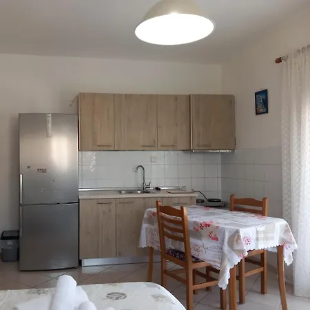 Thalia'S Apartment Near The Beach Nea Kallikrateia Exterior photo